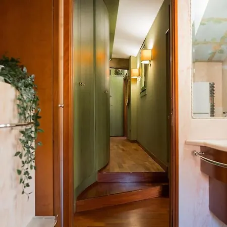 Carbonesi Luxury - Centro Storico Apartment *