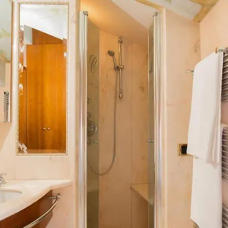 Carbonesi Luxury - Centro Storico Appartement *